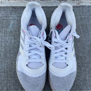 Adidas basketball shoes in size 10